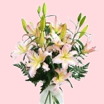 Foto Bouquet a gambo lungo di lilium