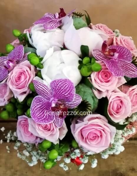Bouquet con fiori di Phalaenopsis
